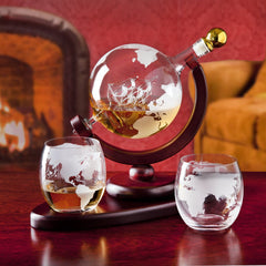 Globe Set Decanter with 2 Etched Globe Whisky Glasses